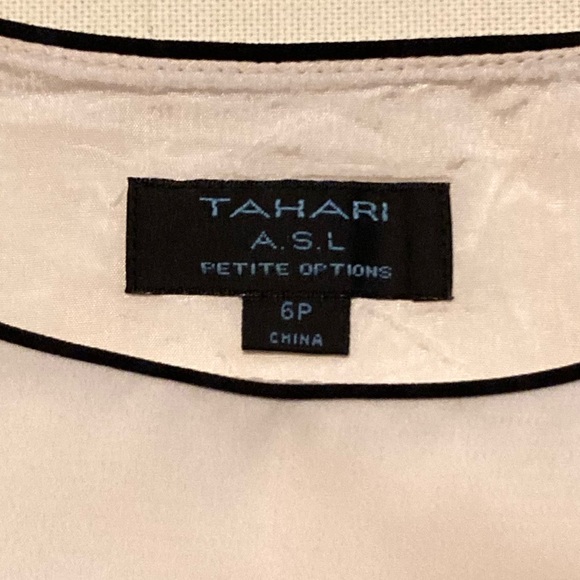 Tahari Scoop Neck Top - Picture 4 of 5